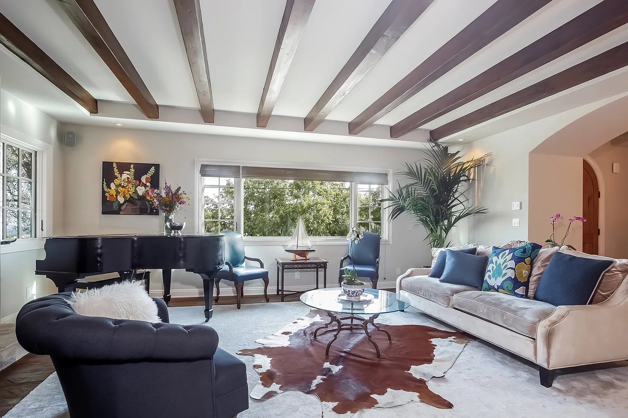 1604 Loma St