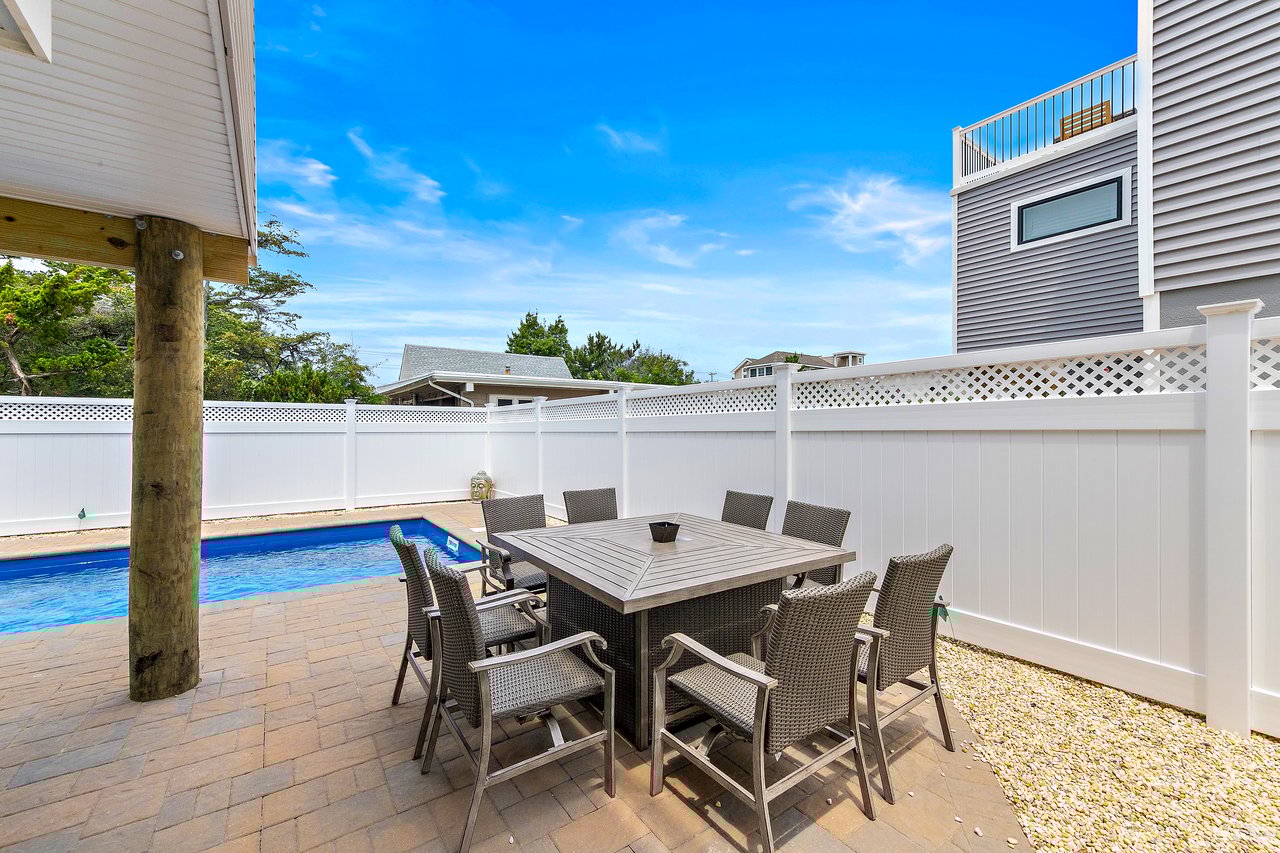 1615 Long Beach Blvd, Surf City