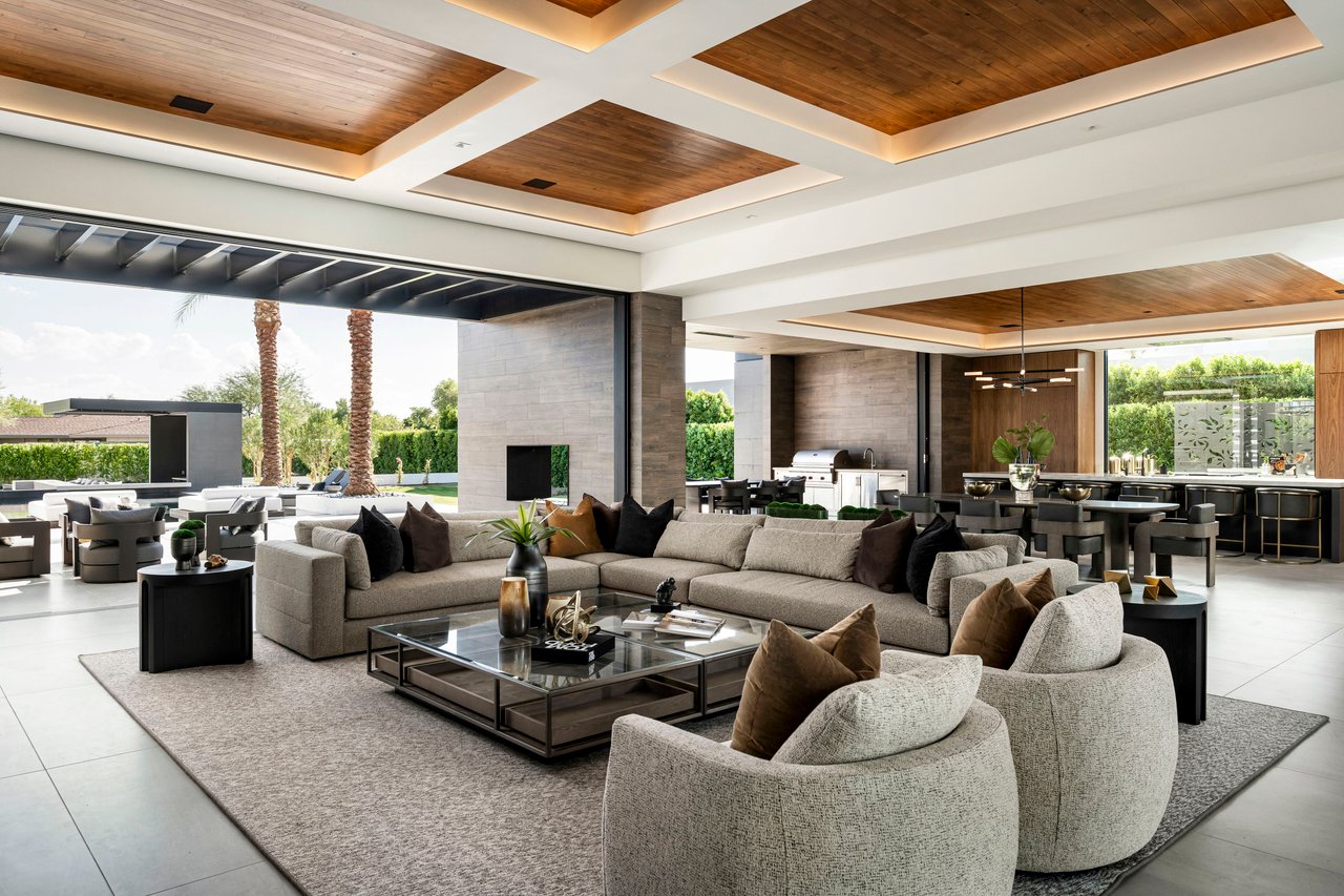 Luxury custom modern home in Paradise Valley, Arizona