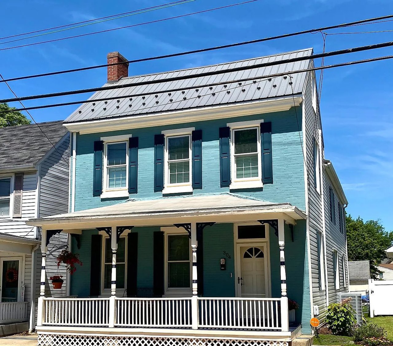 304 W Commerce St