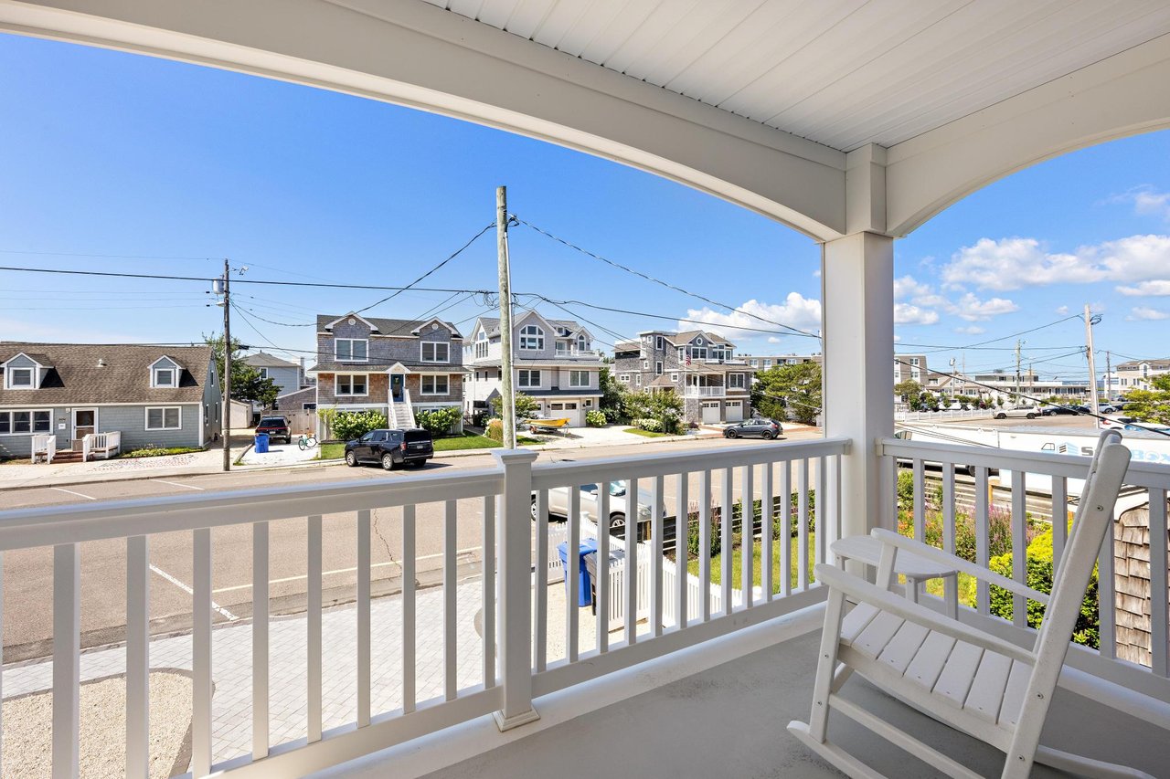 407 B Coral Street 