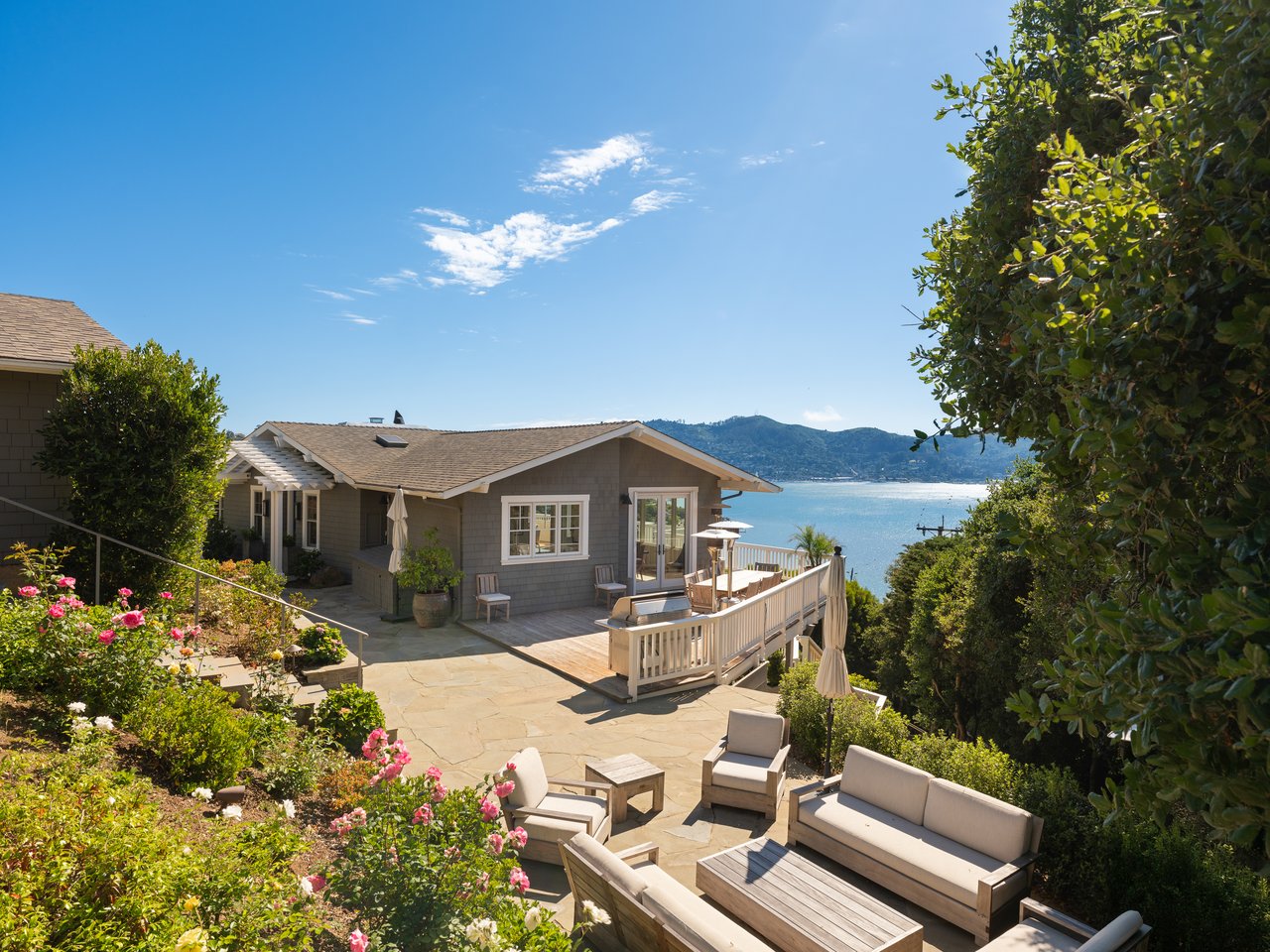 Extraordinary View Residence