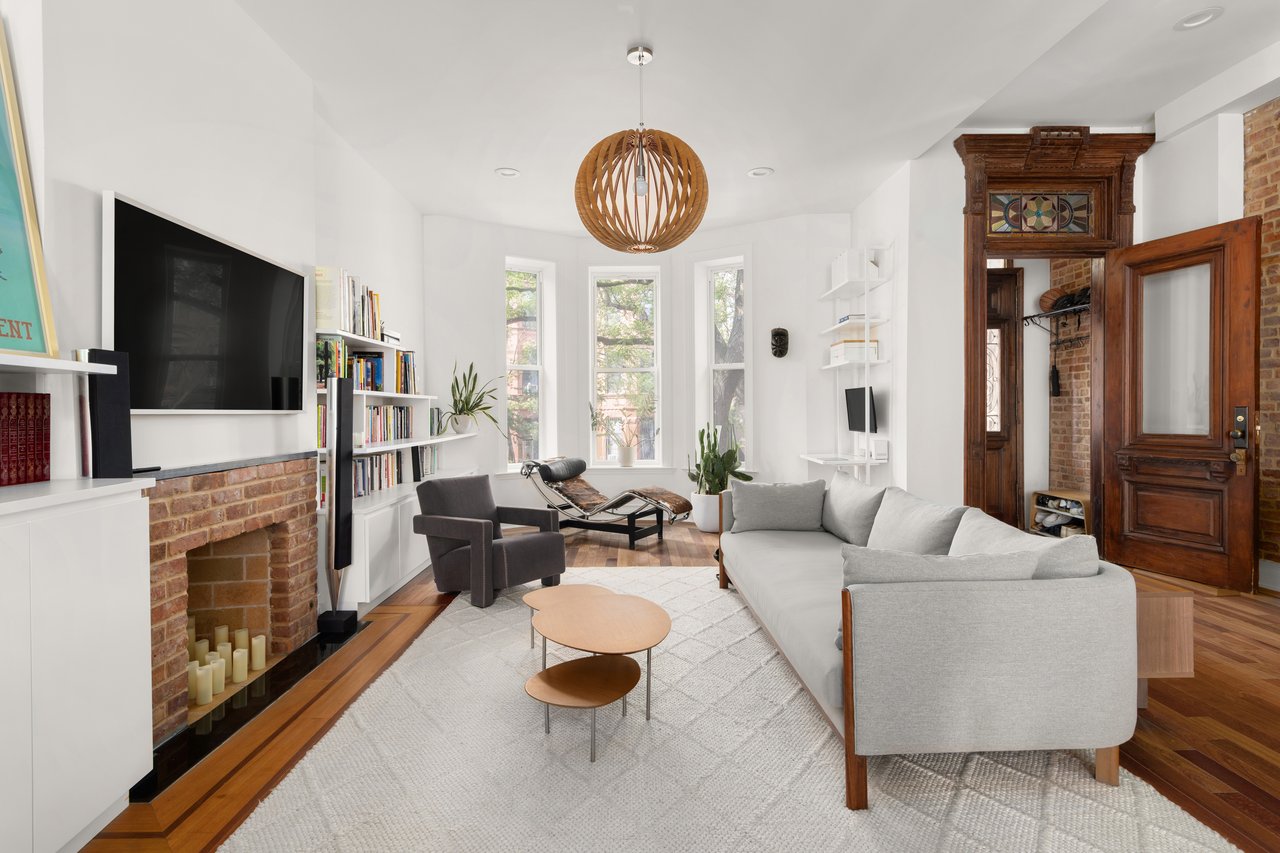 407 2ND Street