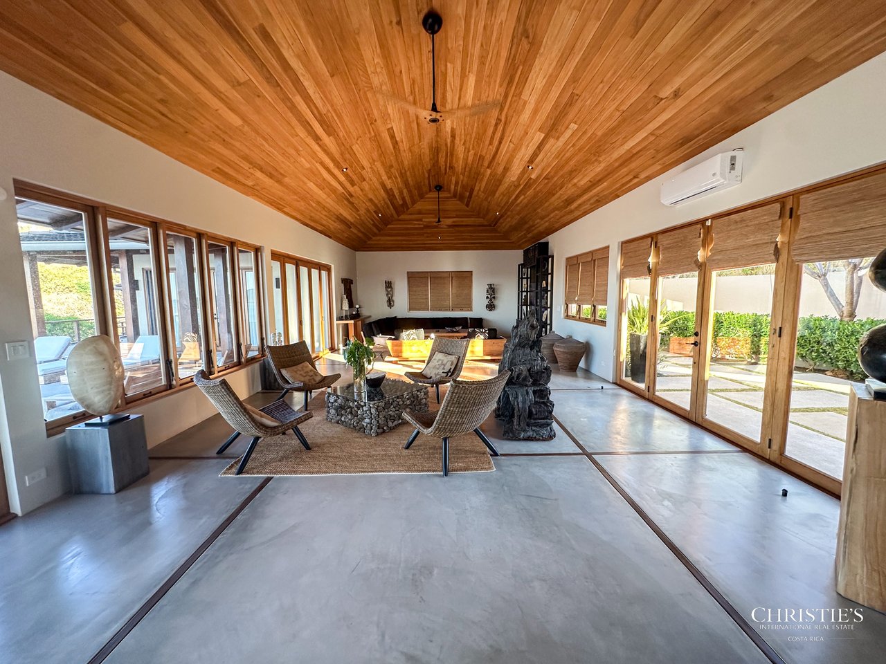 Casa Tres Doces - El Tesoro Development