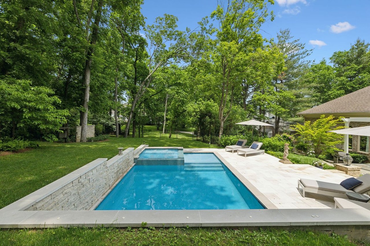 915 Calloway Dr