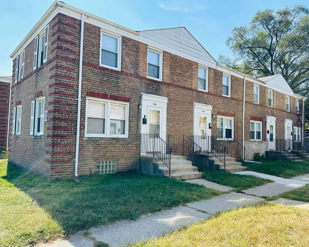 Columbia Avenue Townhomes | Hammond, Indiana