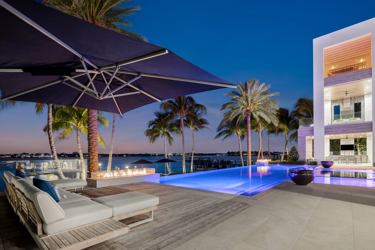 Ocean-to-Lake Manalapan Compound