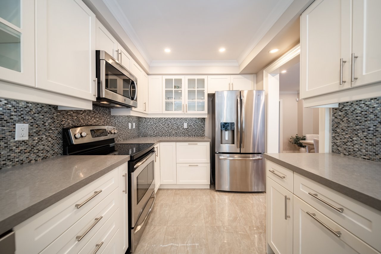 339 Ravineview Way