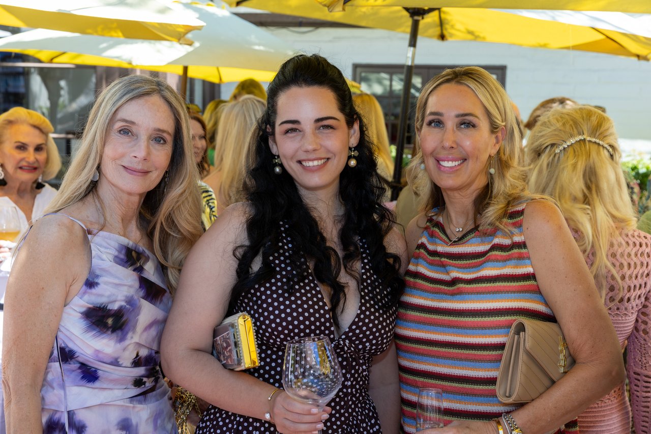 Fleurs, Friends & Fashion in Bloom 