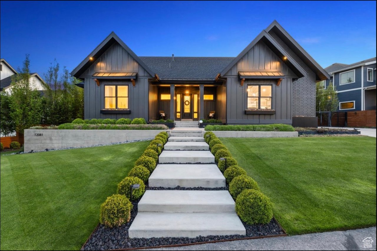 Hollis Residence