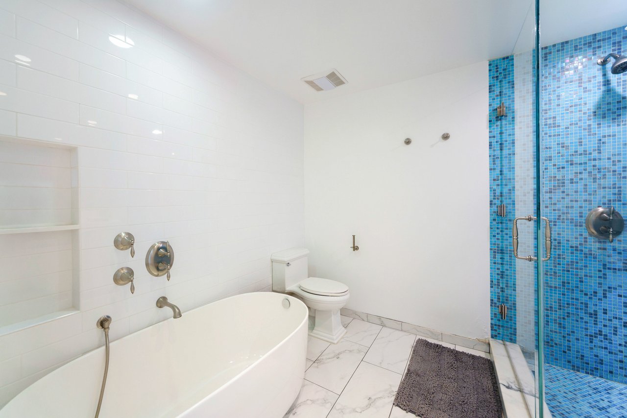 Coveted Guard-Gated Zuma Bay Villas