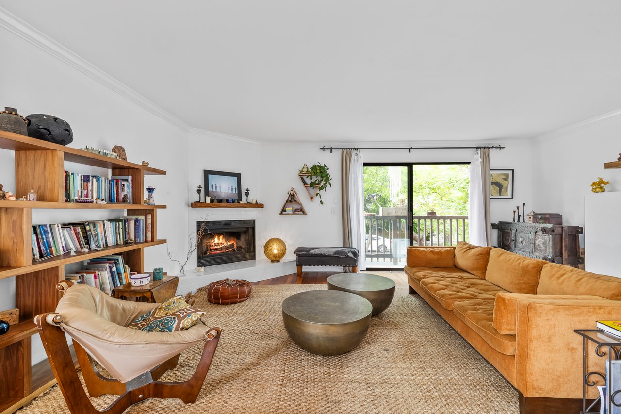 2412 Ocean Ave Unit: 4