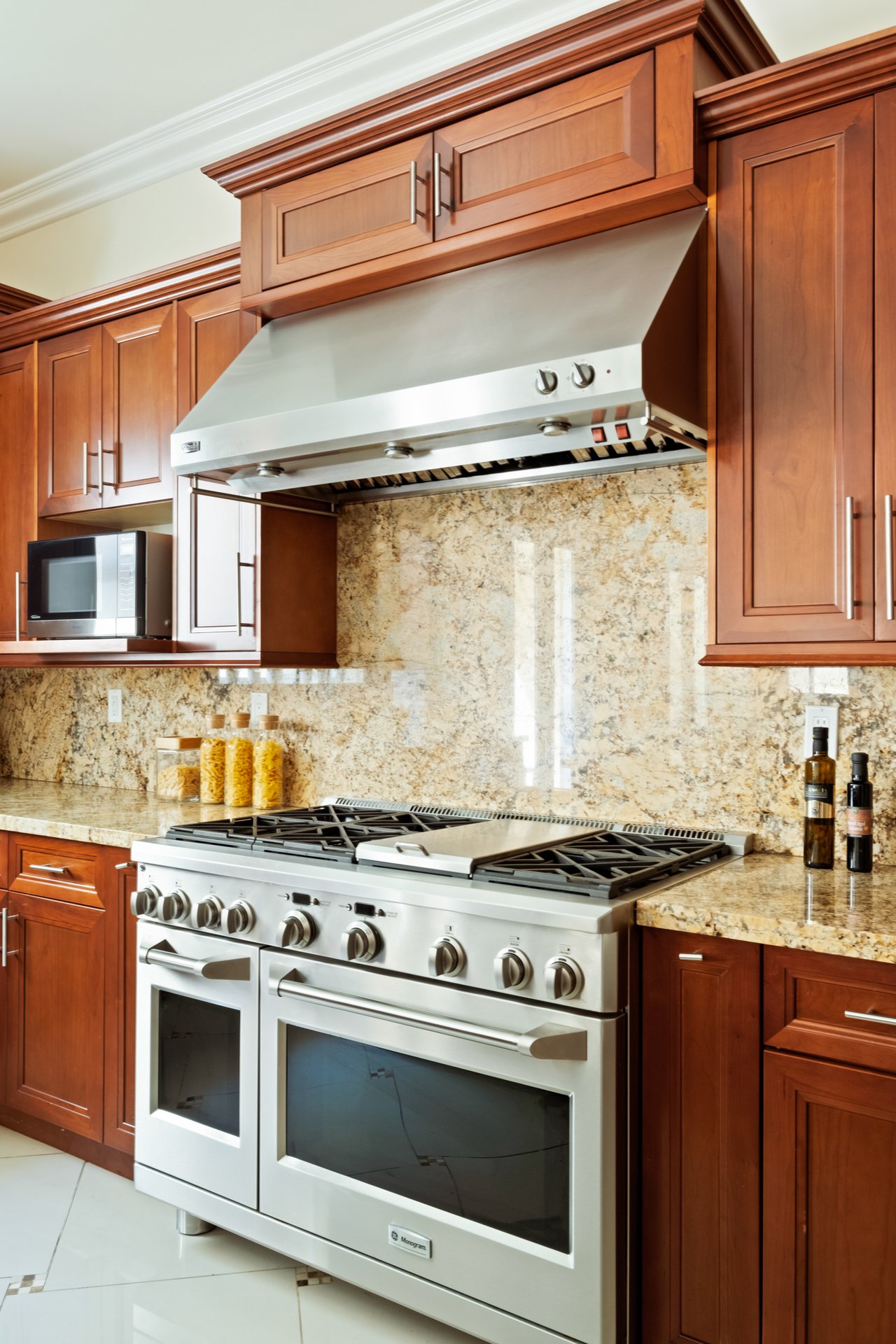 11925 Charnock Road, Mar Vista