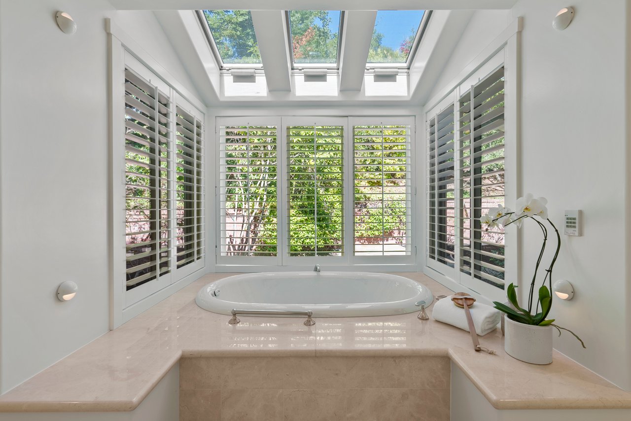15 Orinda View