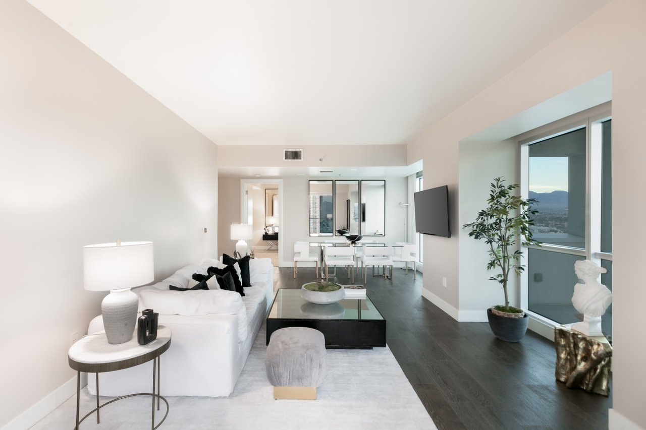 2700 Las Vegas Boulevard 2303