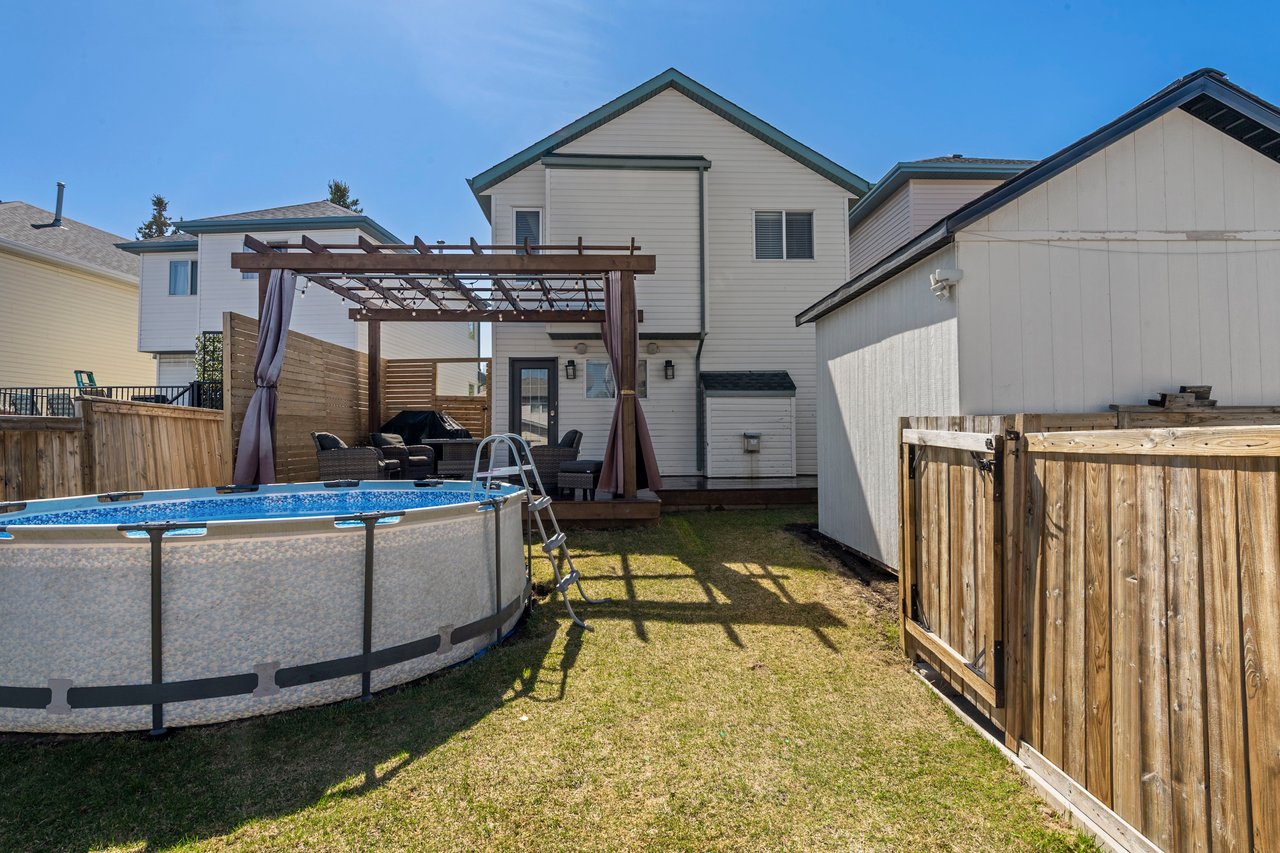 36 Hidden Hills Road NW