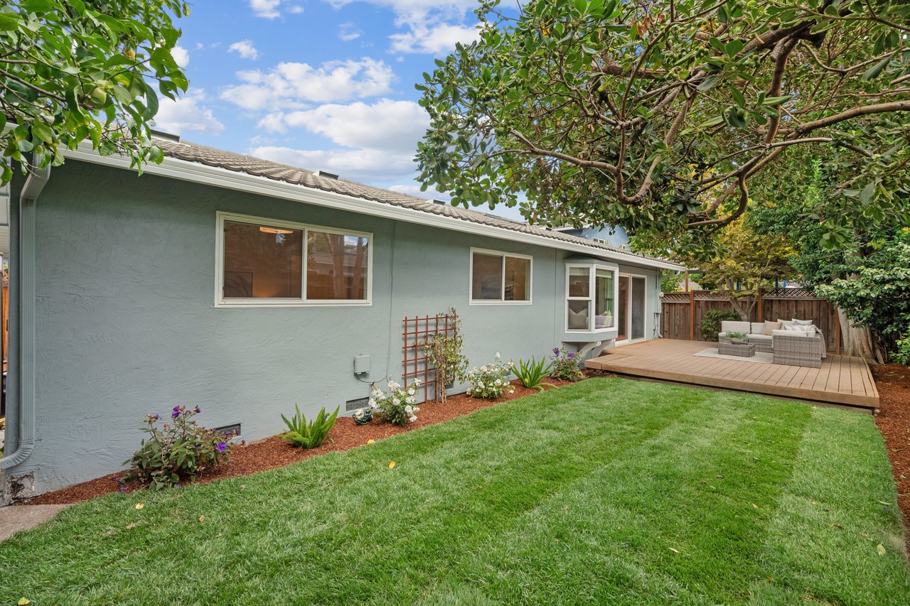 1106 Viscaino Avenue