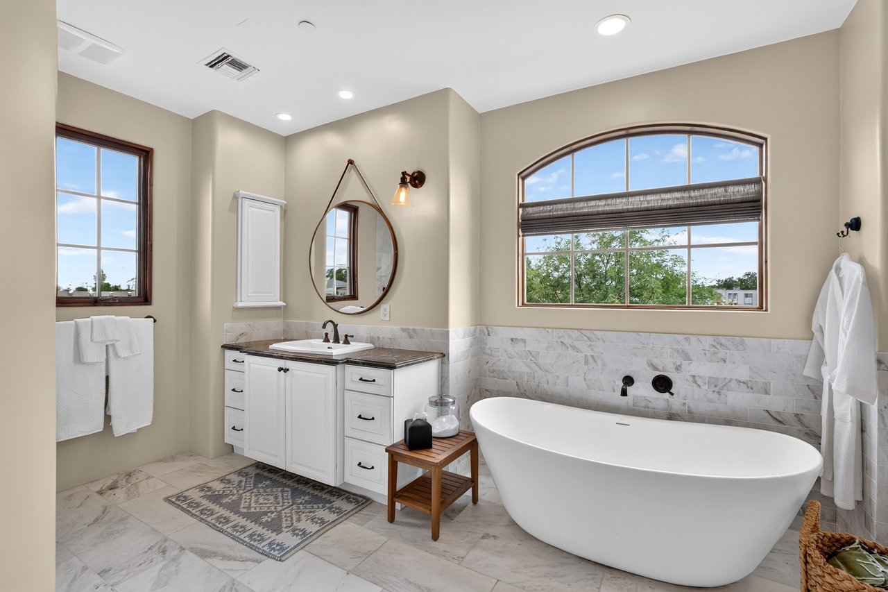 5807 E ORANGE BLOSSOM Lane