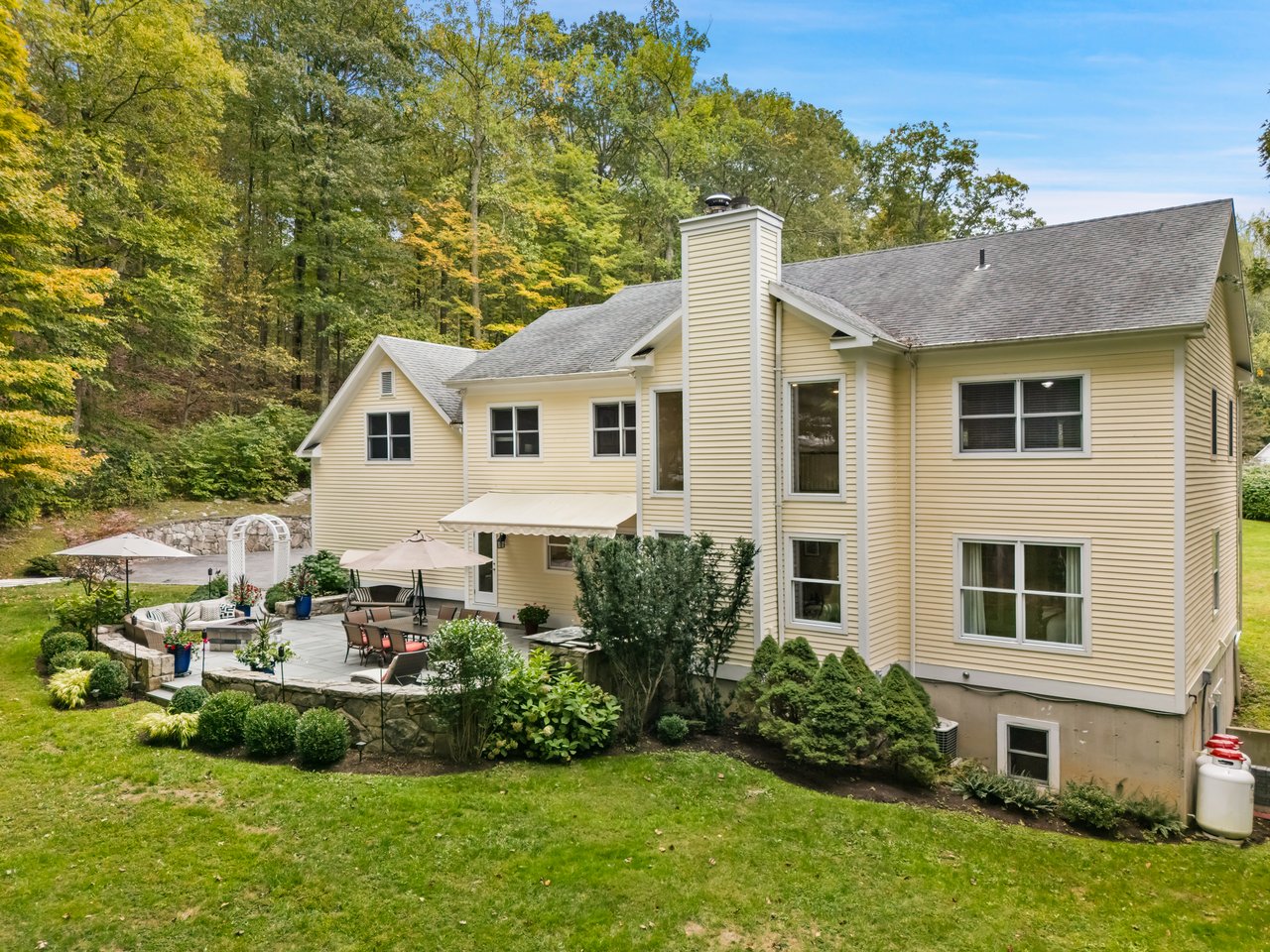 19 Ledgewood Lane
