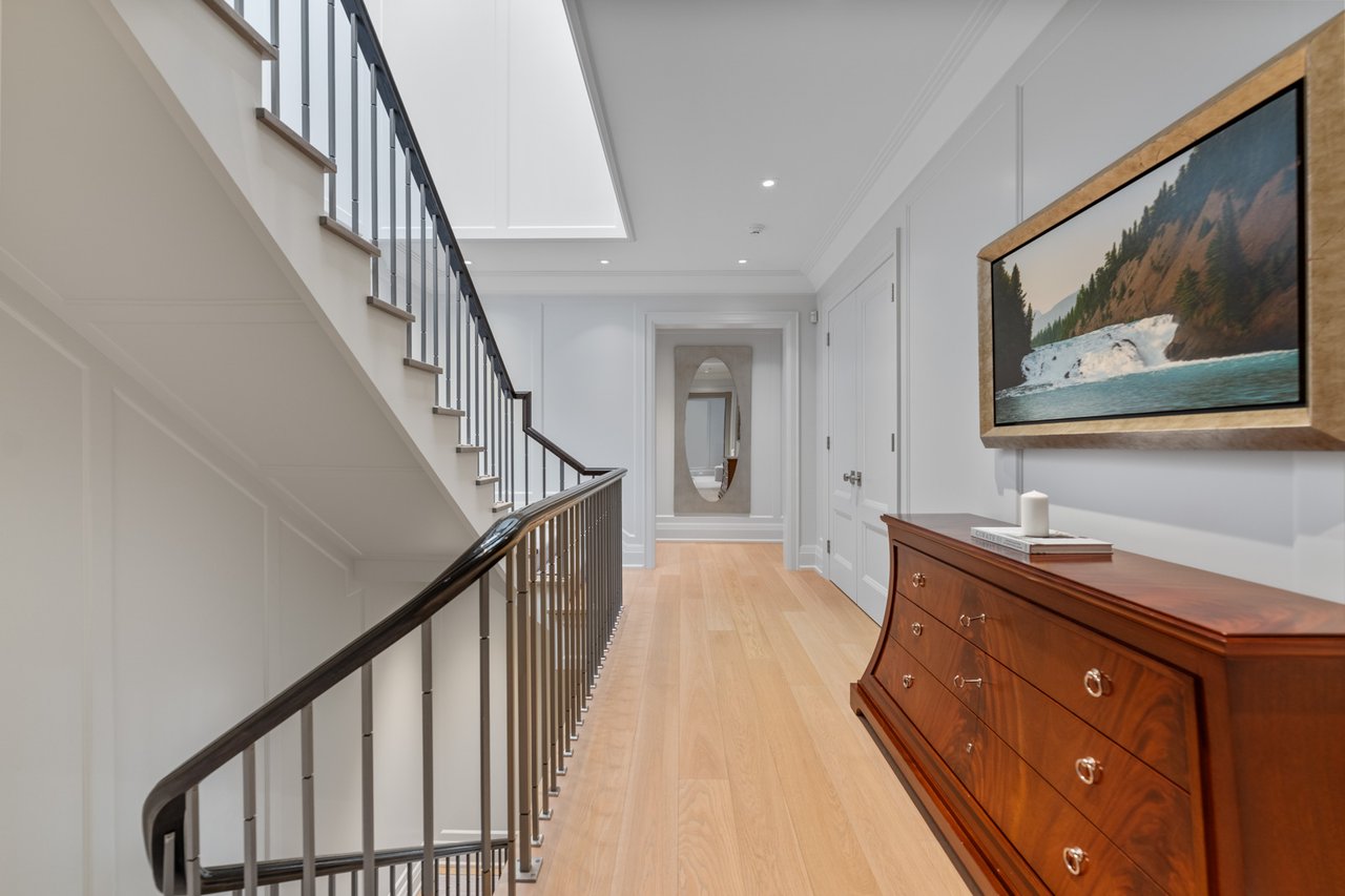 221 Dunvegan Road