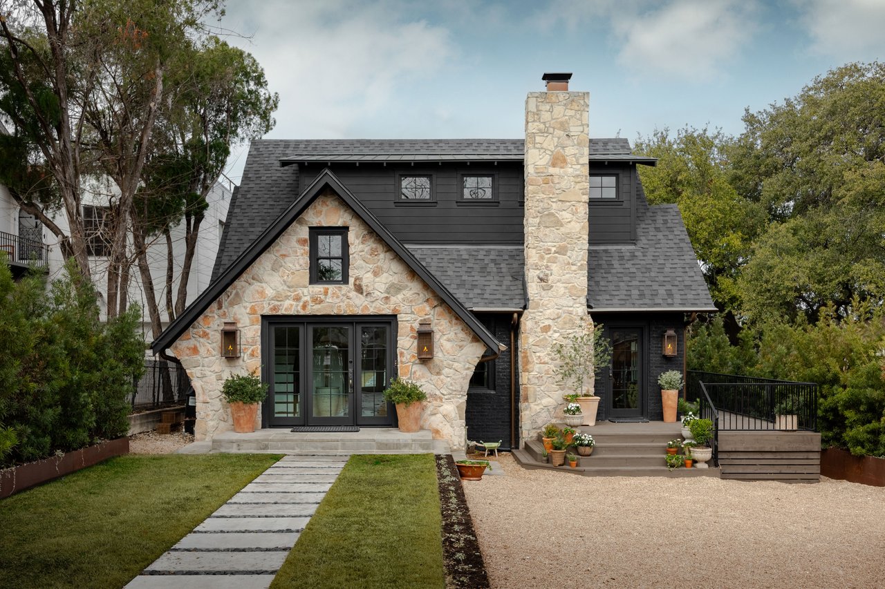 Travis Heights
