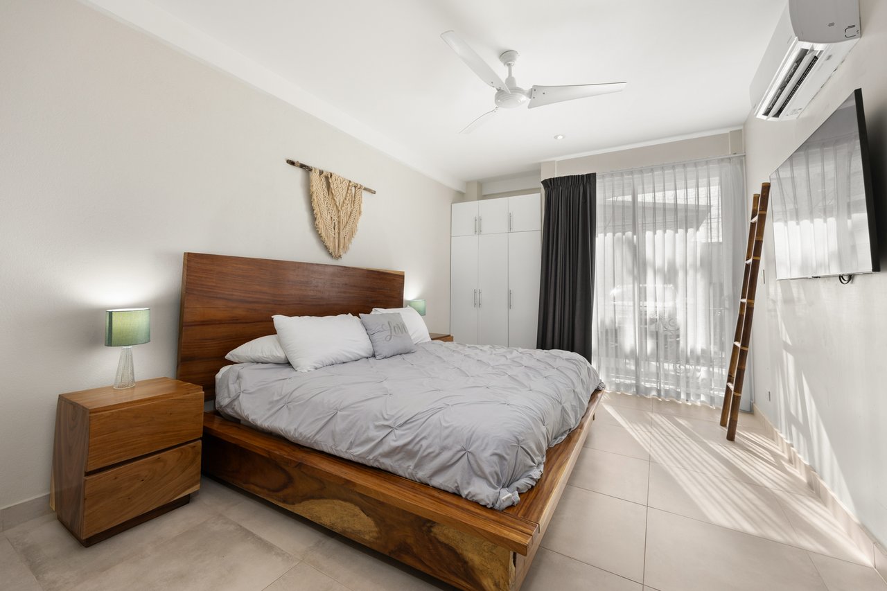 Golden Palms #4: Modern Beachfront Condo in Playa Potrero | 2 Bed, 2 Bath