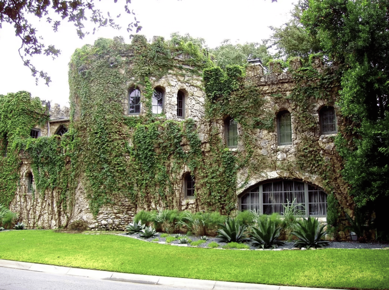 A Walk Through Time: Discovering Austin’s Historic Residences cover