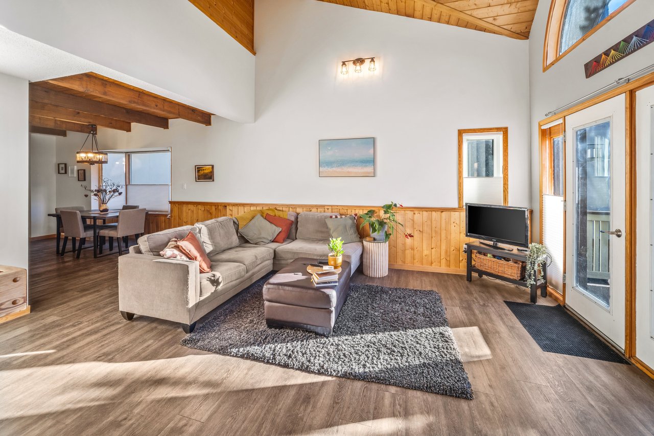 809 5th Street Unit: 3