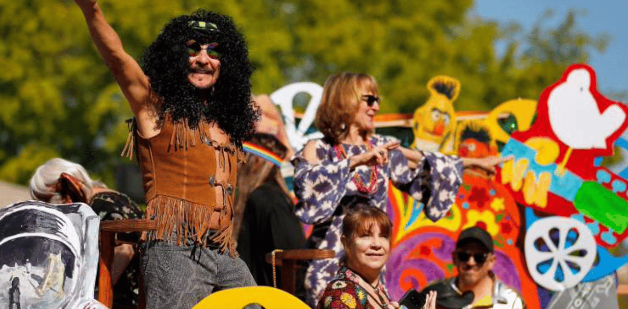 Apple Blossom Parade + Festival