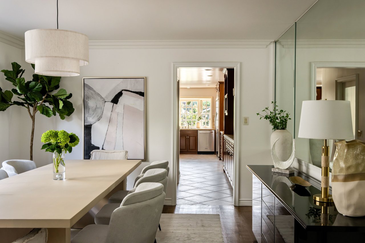 Beverlywood Residence