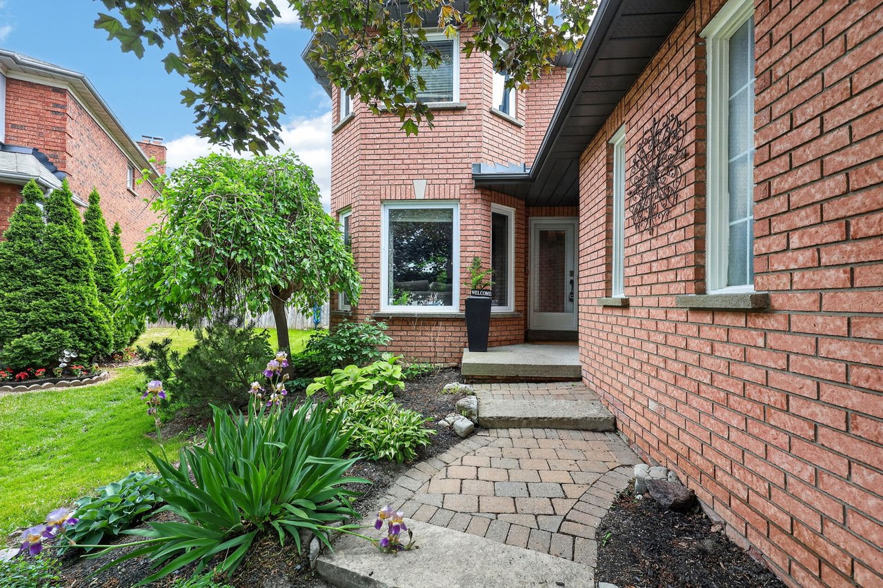 539 Veale Place