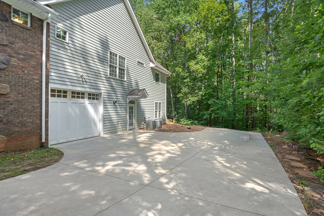 199 Robinson Road
