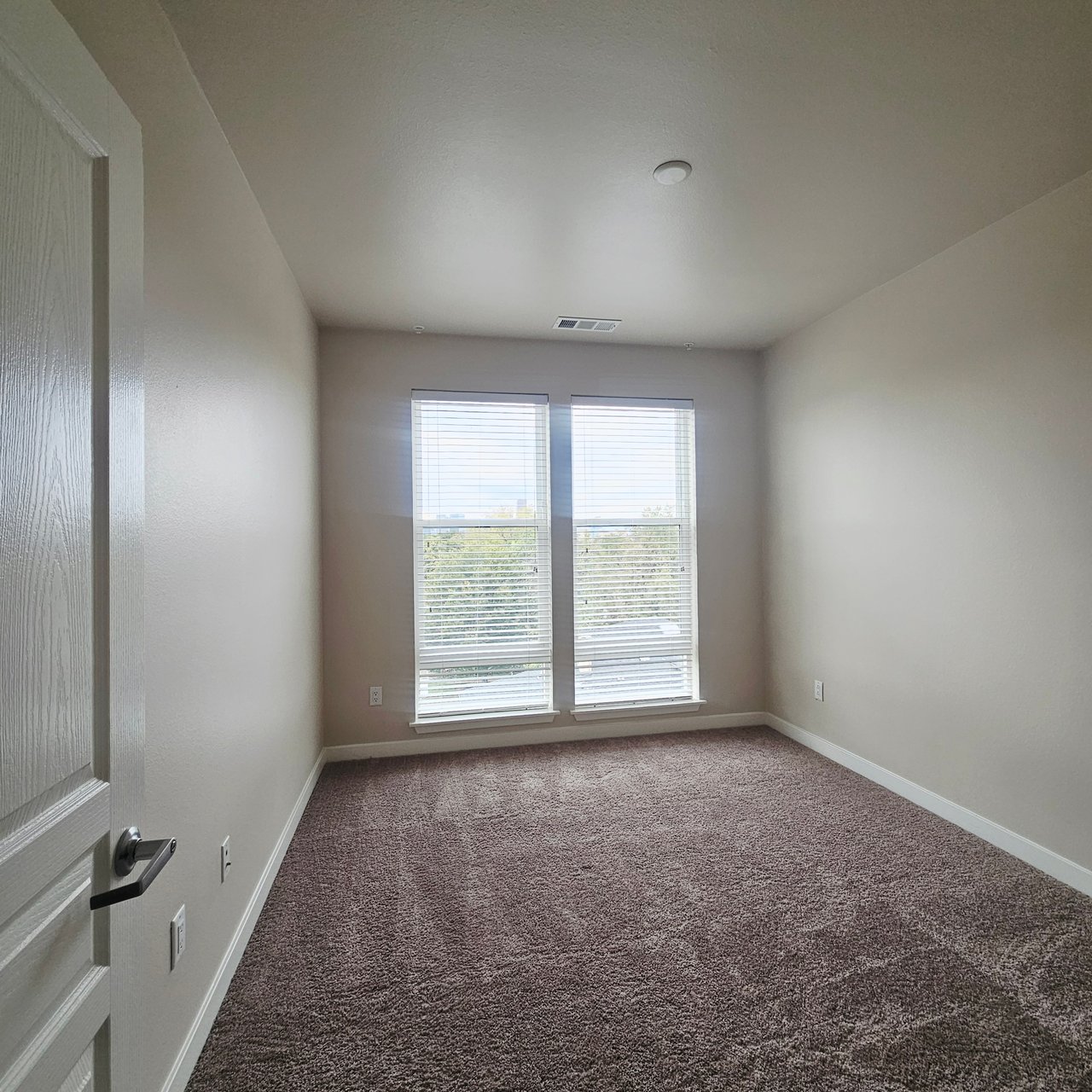 2 Bed 2 Bath Near City Park