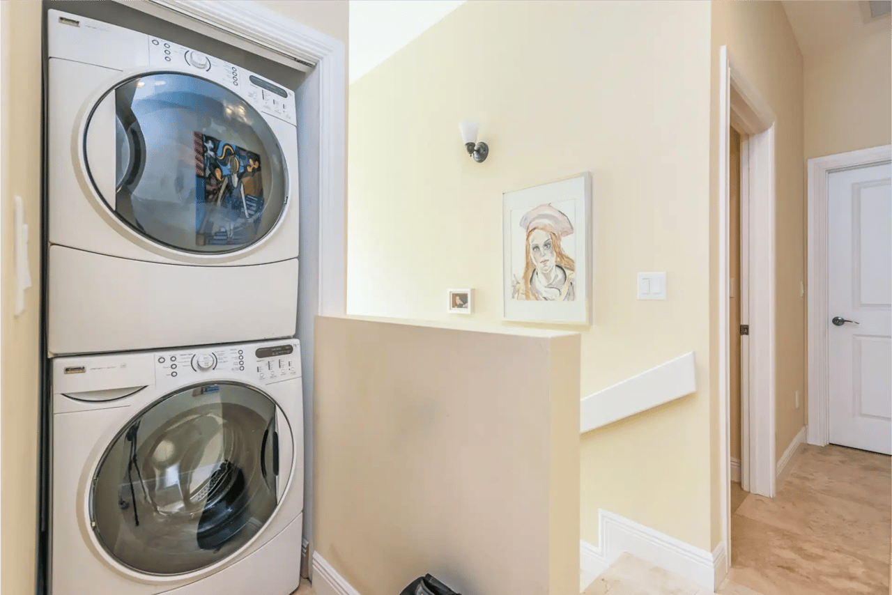 3065 Allamanda Street