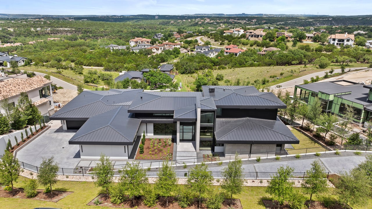 4909 Honey Daisy Way