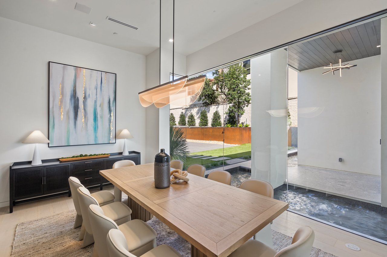 6809 Oasis Pass