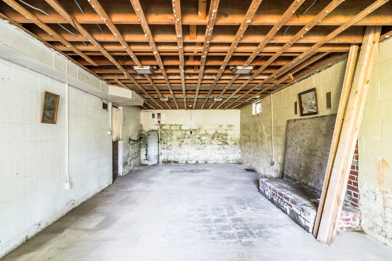 3808 Kozy Korner Road