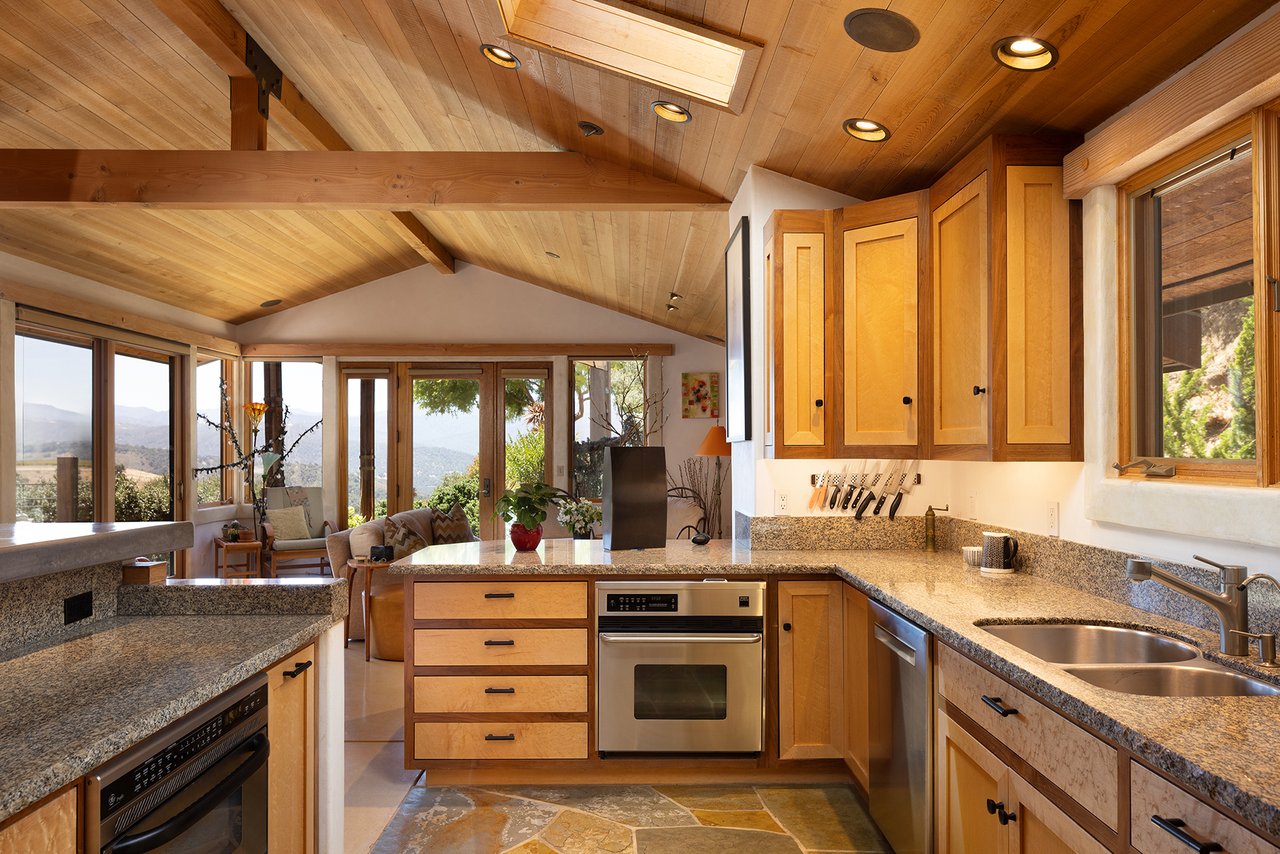 Private Hilltop Sanctuary