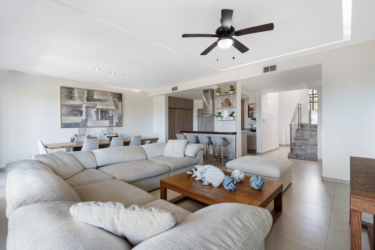 Bougainvillea Penthouse 4315 | Ocean-View 3BR in Reserva Conchal