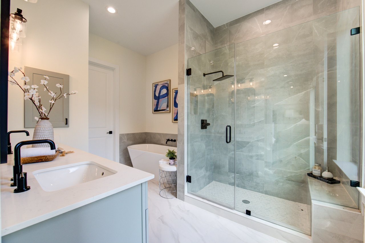 Bathroom of Ocean Estates Houston home
