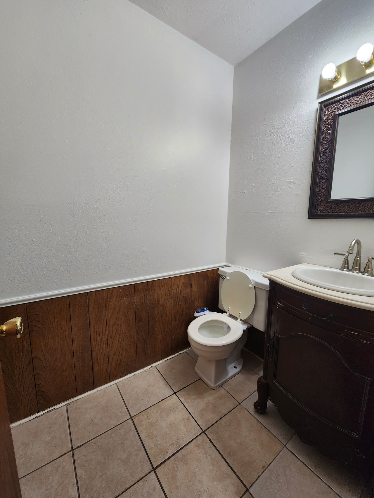 3901 North Kickapoo Unit 7