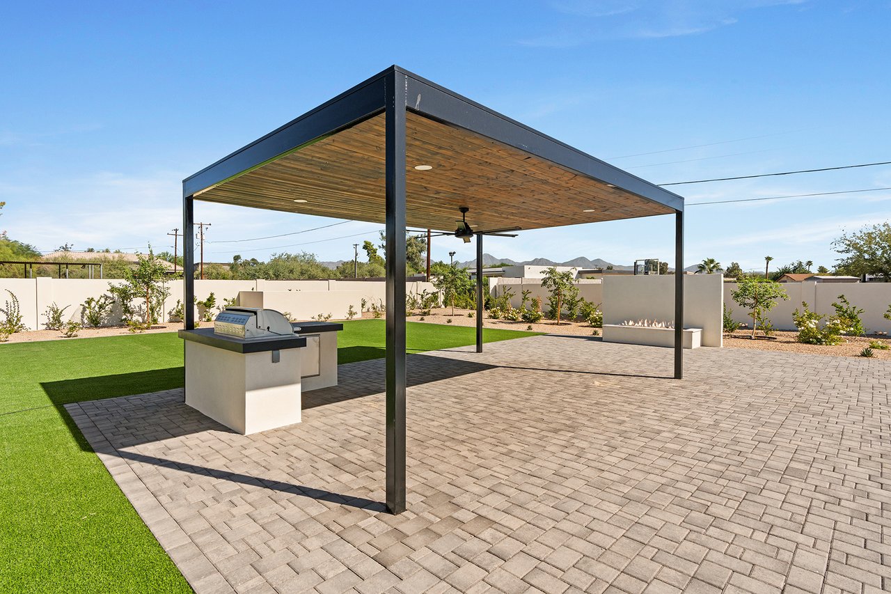 10809 N 82ND Place, Scottsdale