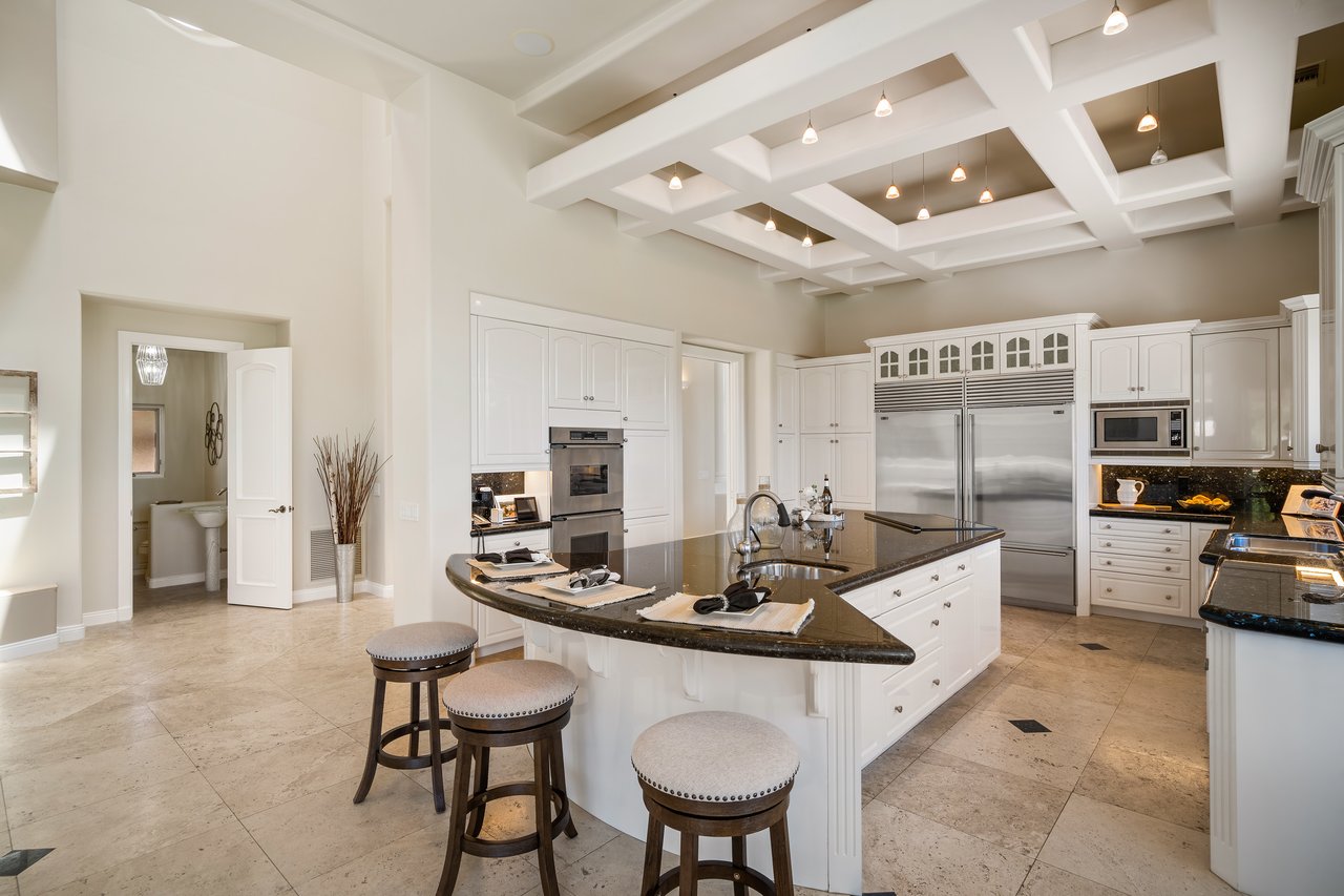 41555 Avenida Conchita