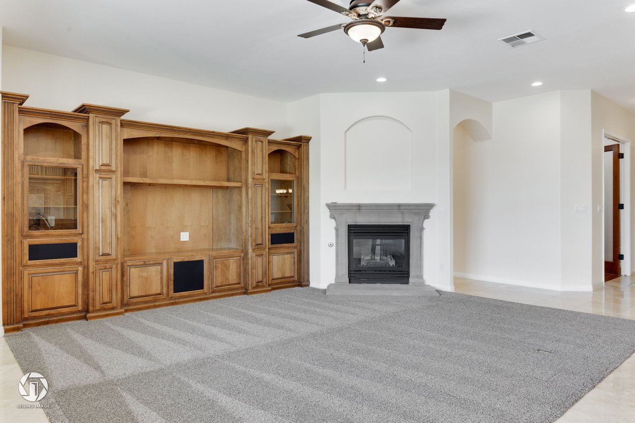 14201 Santa Fe Ct