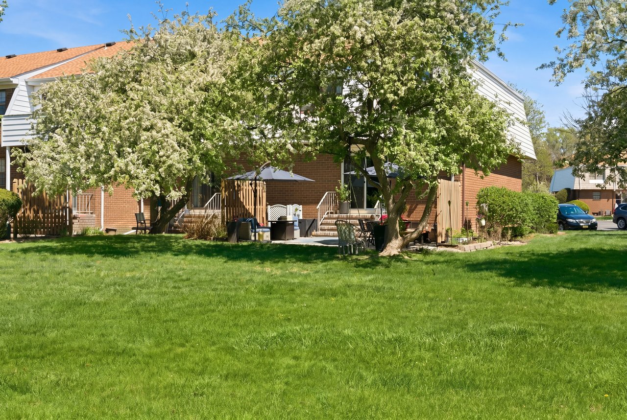 2401 Tudor Court