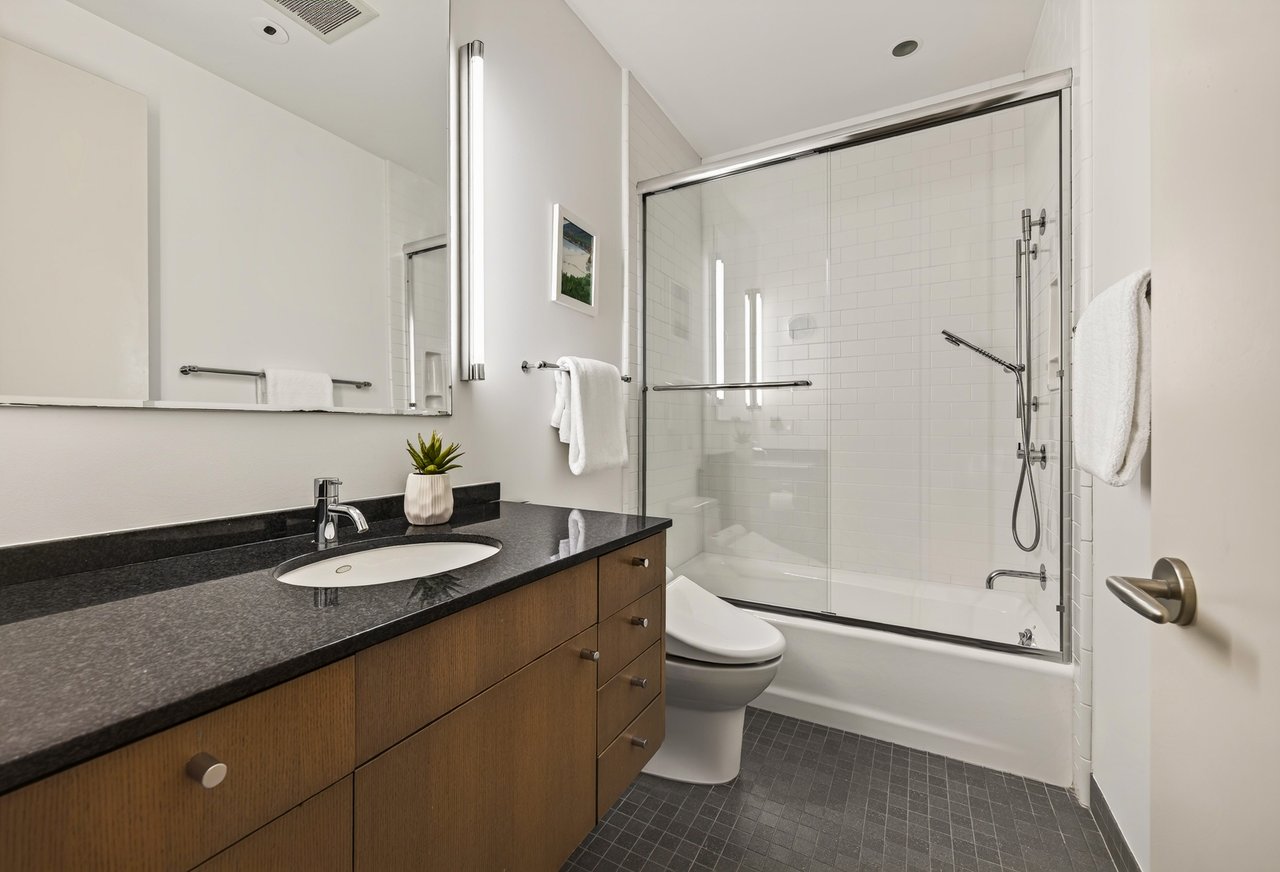 Dramatic Contemporary Architecture and Golden Gate Bridge Views