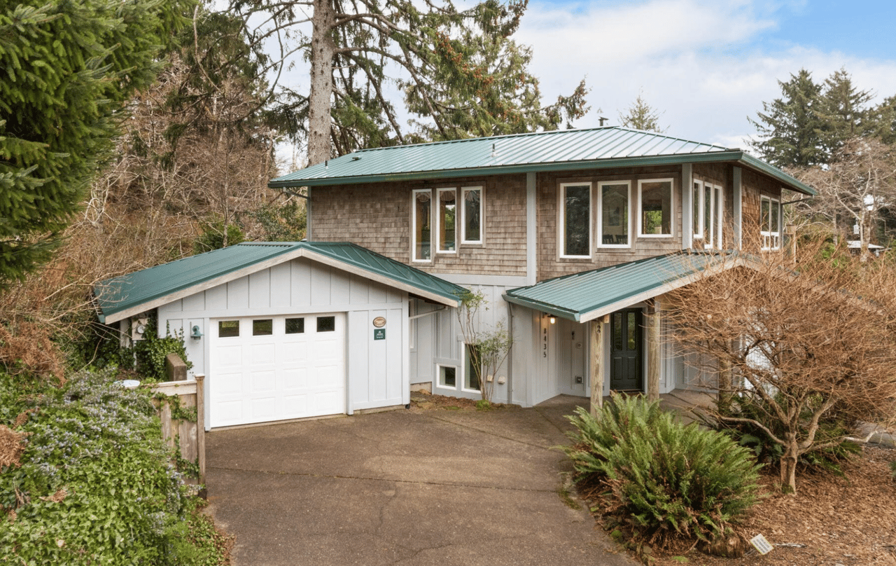 Sold in Neahkahnie: Architect-Designed Ocean-View Retreat on Treasure Rocks Rd
