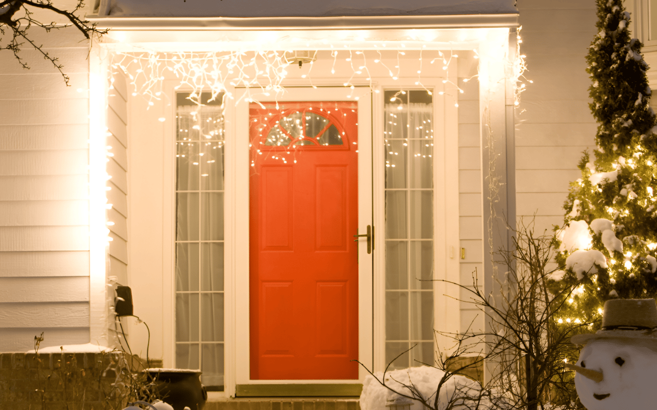 9 Ways to Boost Winter Curb Appeal