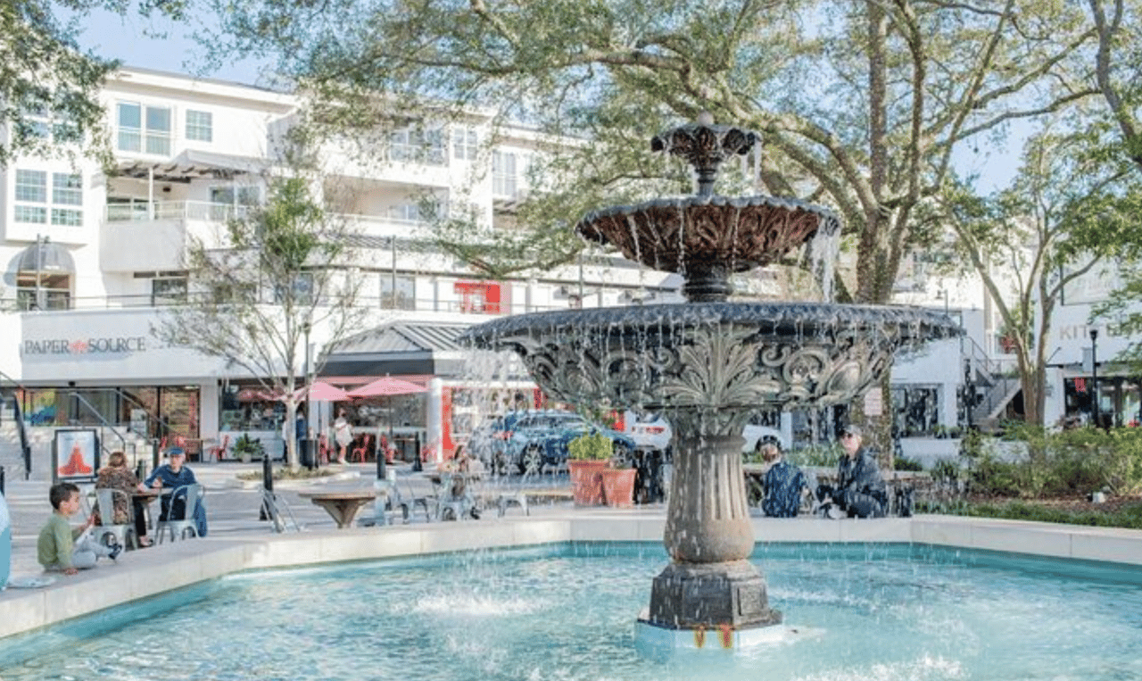 🚶‍♂️ A Walk Through Time: Tampa’s Historic Neighborhoods Await