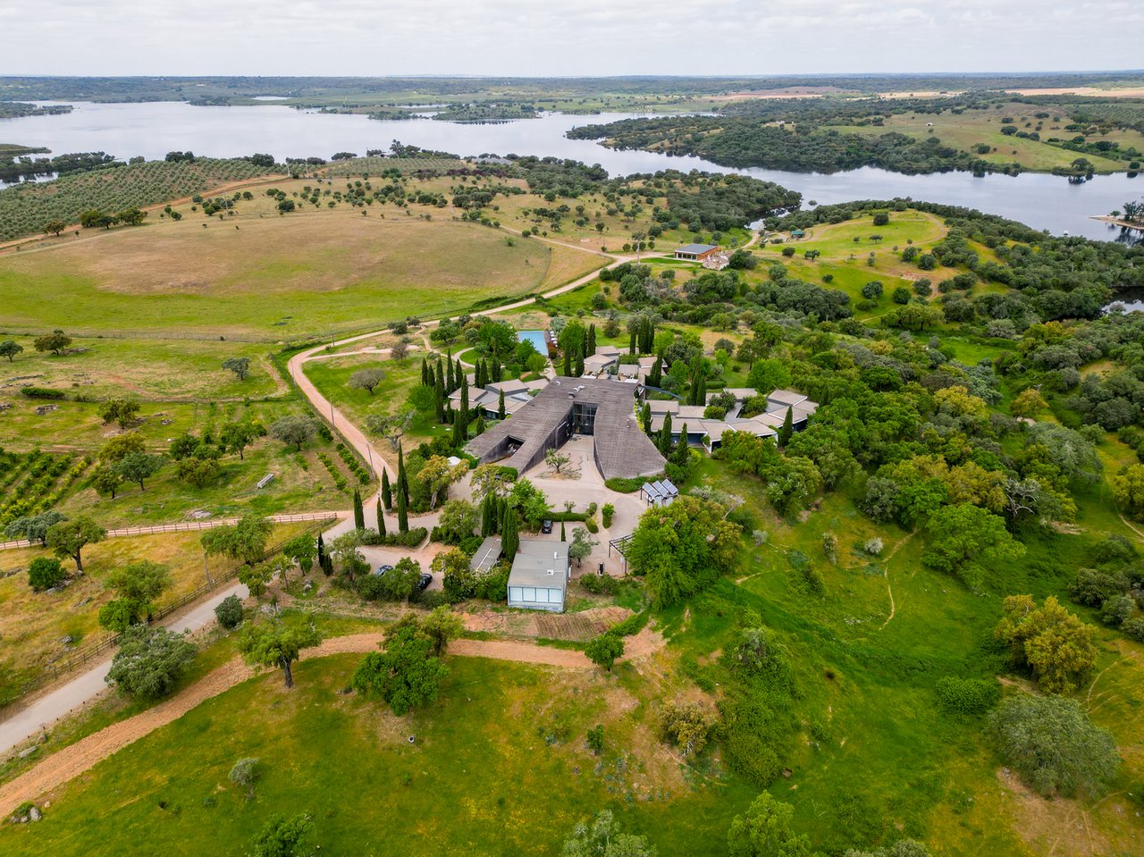 Luxury Wellness & Sports Retreat in Portugal with Expansion Upside & €1M+ Revenue